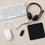 Computer accessories including keyboards, mice, headphones, and speakers — available with fast delivery in Lebanon and Syria.